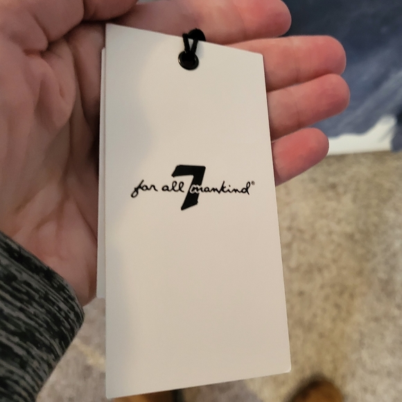 NWT 7 For All Mankind top M - Picture 7 of 7